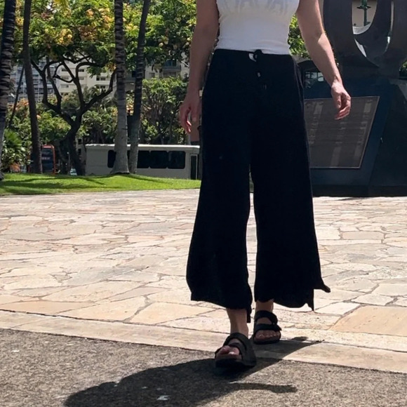 Becca side slit pants - Picture 1 of 5